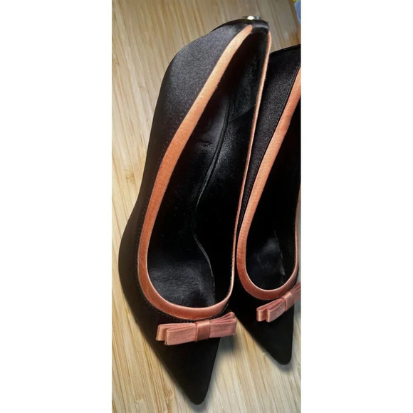 Tory Burch Cristin Satin Pump - Picture 2 of 3